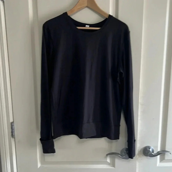 Lululemon long sleeve - Picture 1 of 5